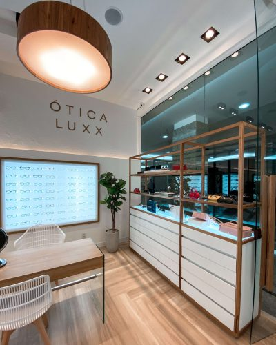 Óticas Luxx • Desde 2015 em Volta Redonda/RJ